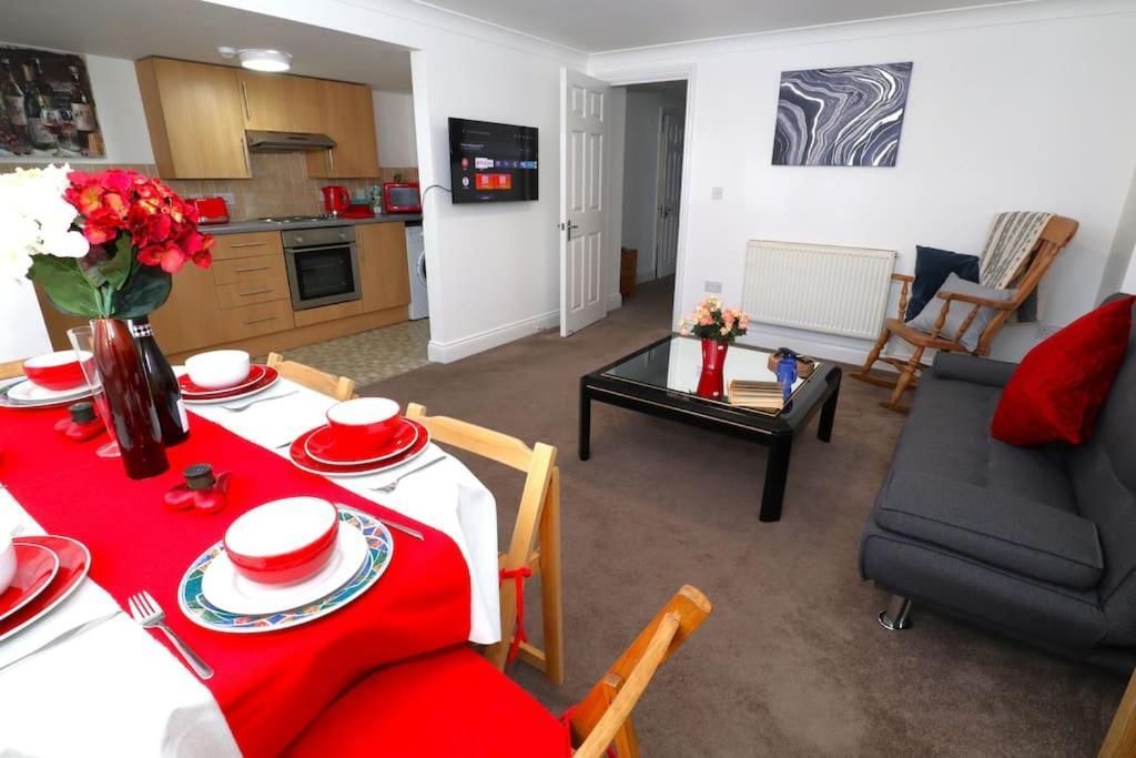 New Sunset Square Eastbourne 2 Bed Apartment, Long Stay Welcome Luaran gambar